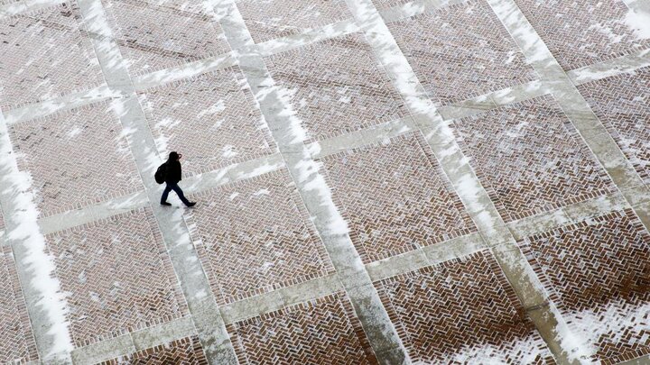 With the first blast of winter chill, faculty, staff and students are encouraged to subscribe to UNL Alert to receive information for weather-related closings and campus emergencies.