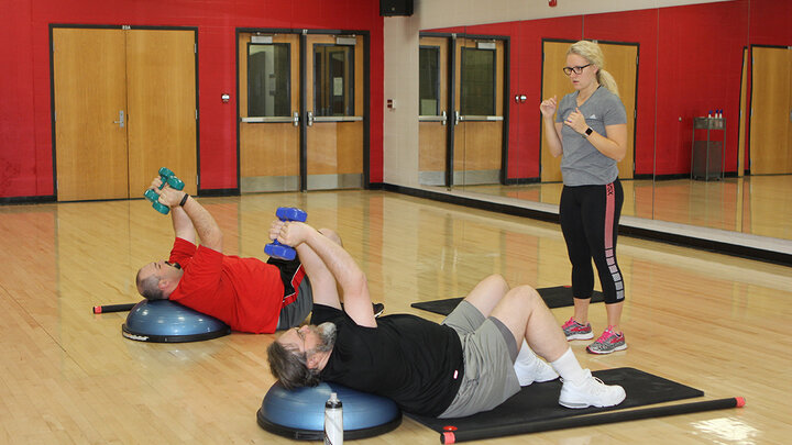 Fit + Fueled incorporates physical fitness and nutrition to help participants lose weight.